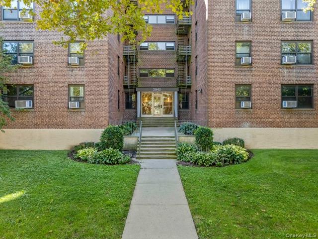 211-02 73rd Avenue, Unit 1H