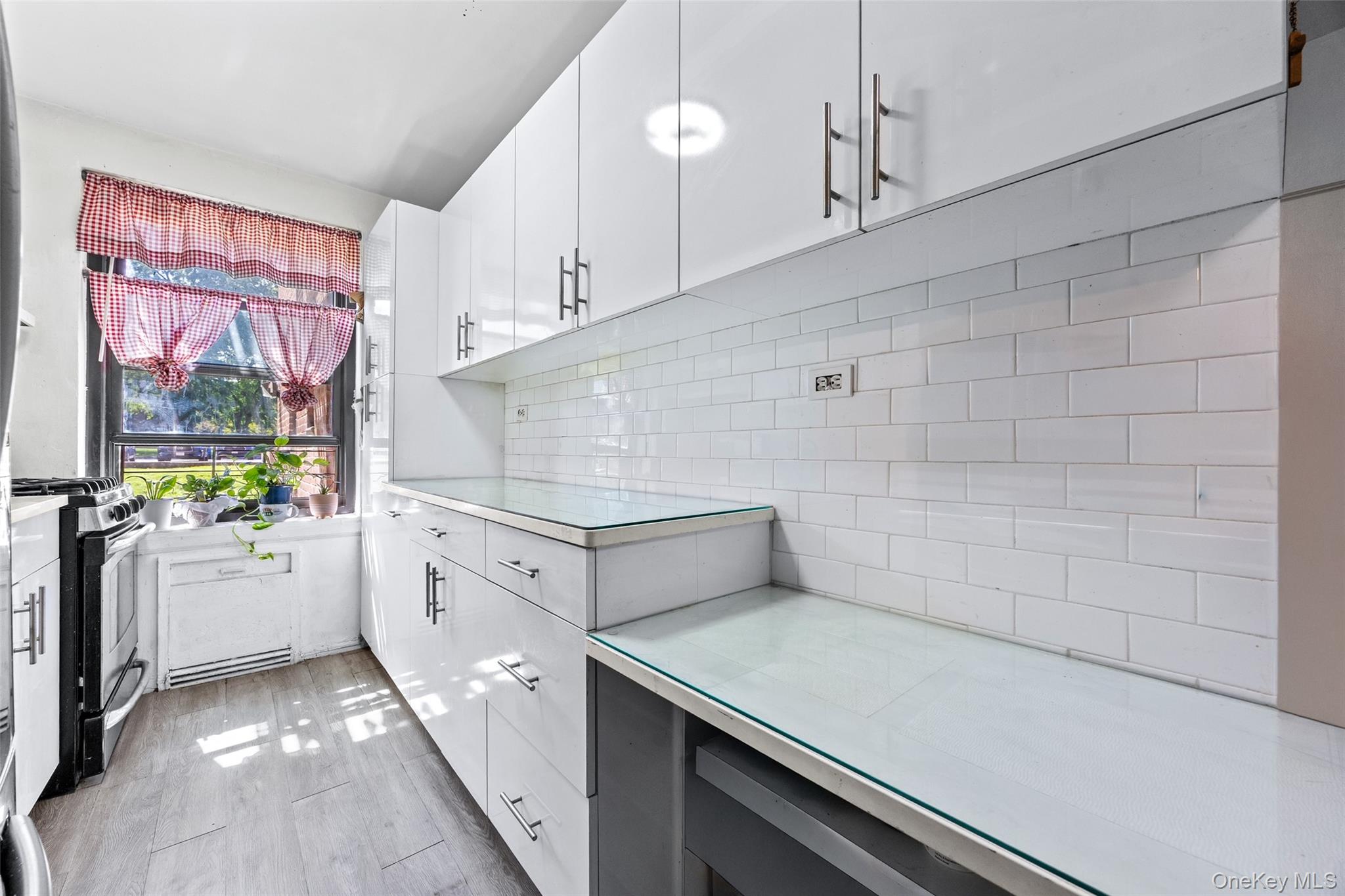 211-02 73rd Avenue, Unit 1H photo 5