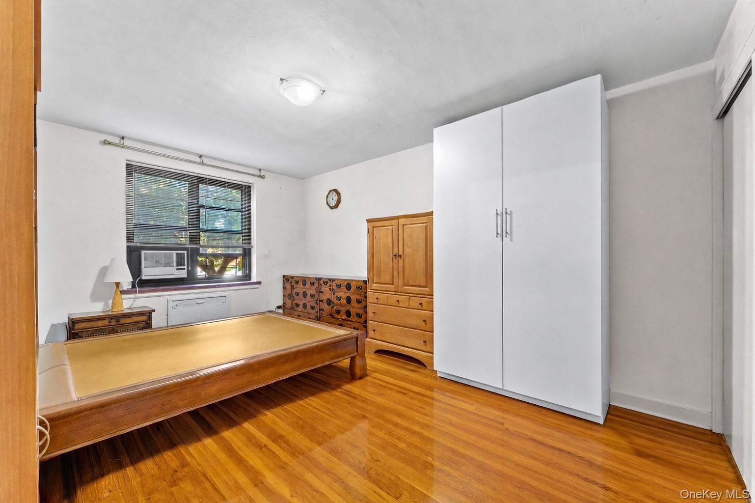 211-02 73rd Avenue, Unit 1H photo 11