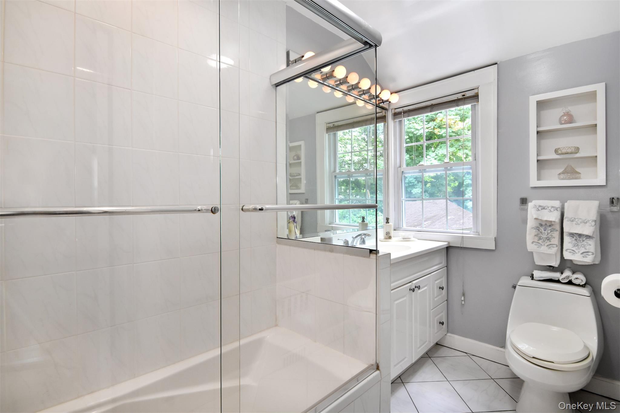579 Manor Lane – For Sale photo 17