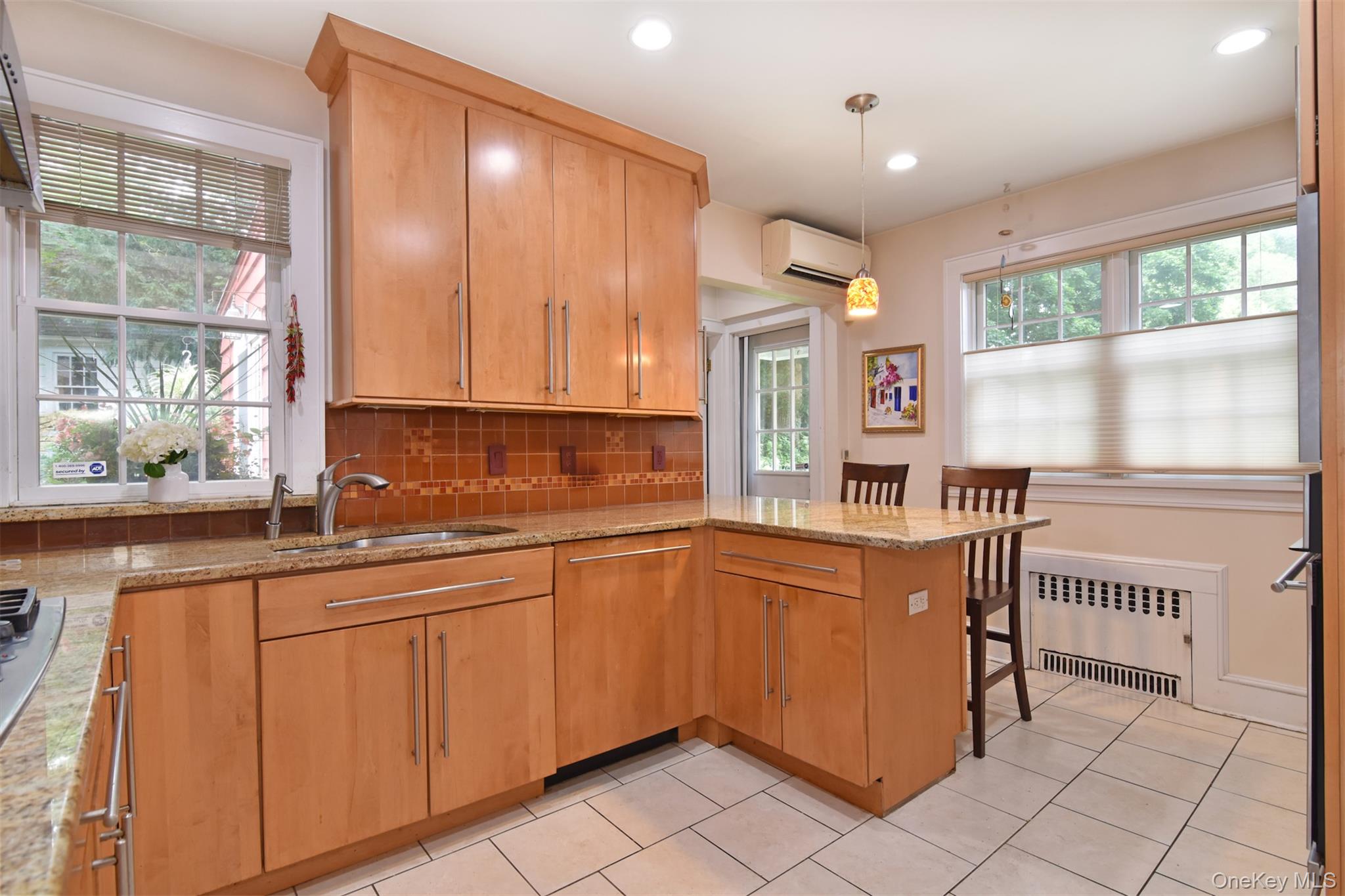 579 Manor Lane – For Sale photo 9