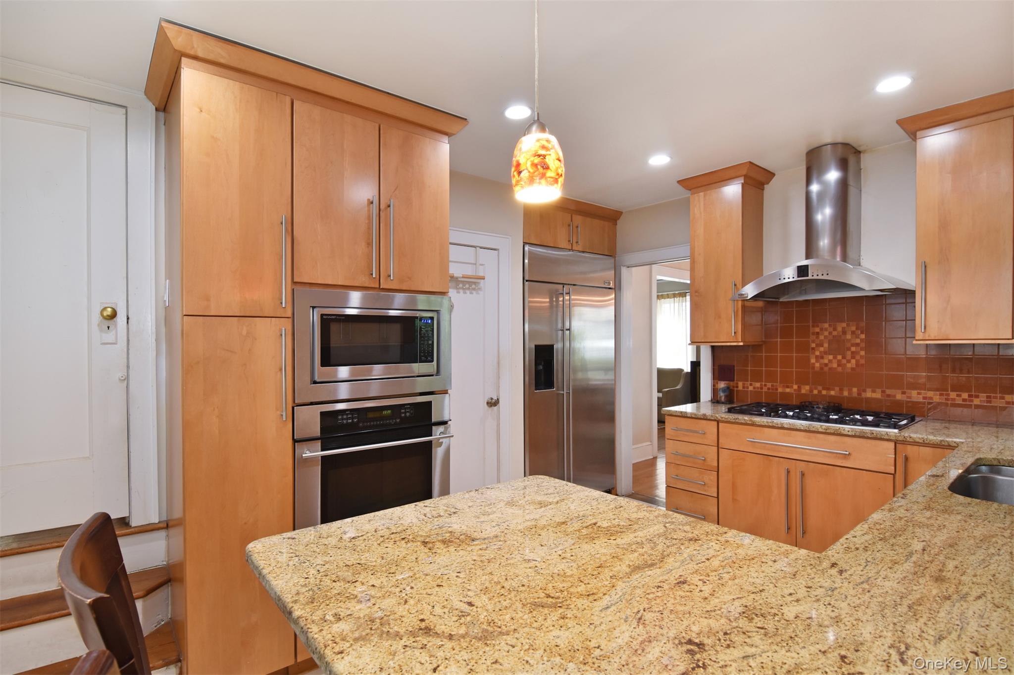 579 Manor Lane – For Sale photo 10