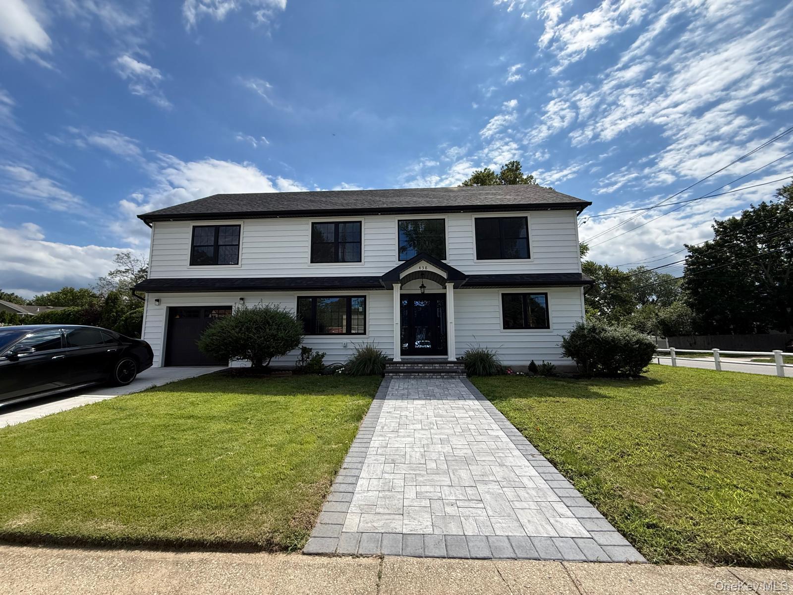 438 Von Elm Avenue – For Sale