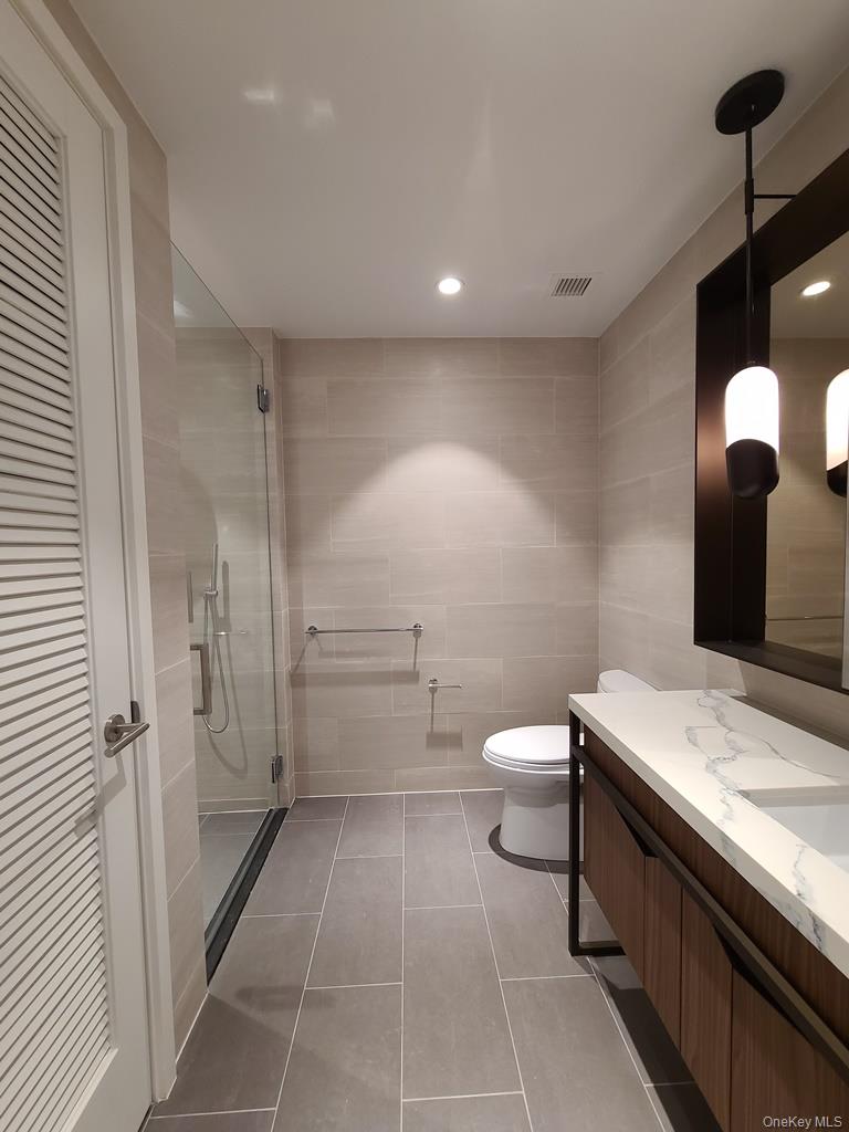 133-27 39th Avenue, Unit 8S photo 3