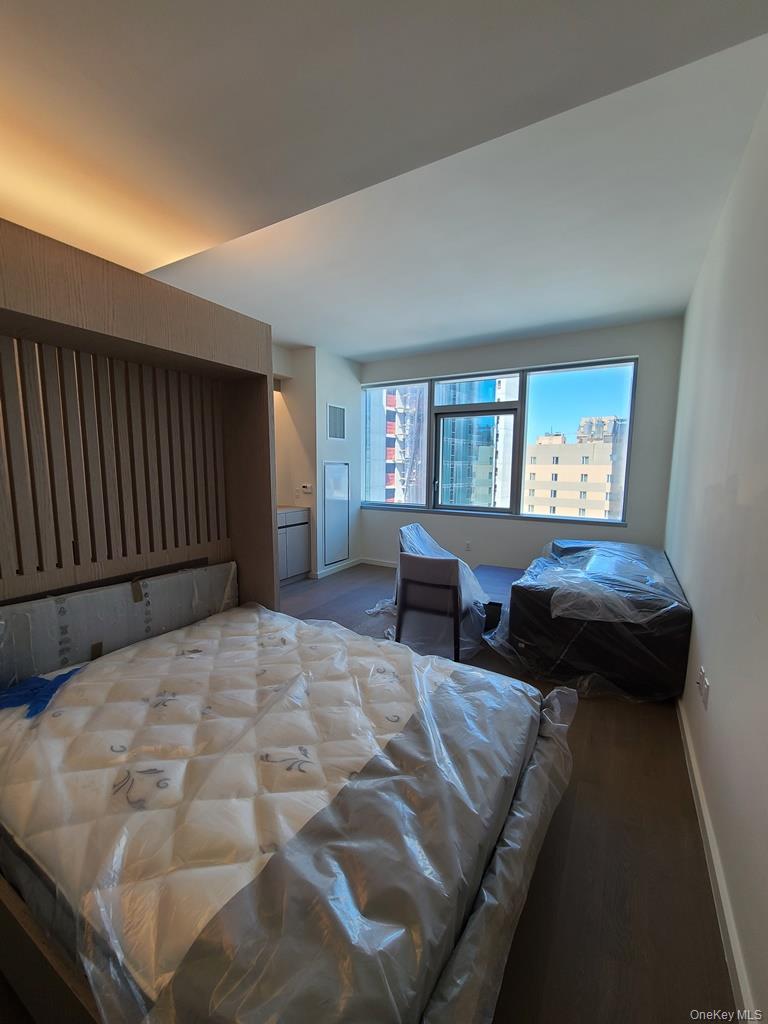 133-27 39th Avenue, Unit 8S photo 7