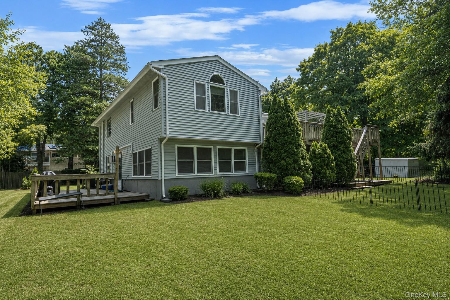 136 Woodhull Road – For Sale photo 23