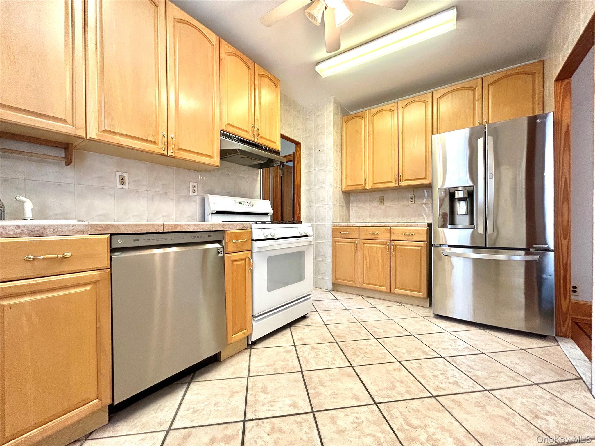 46-19 65th Place – For Sale photo 15
