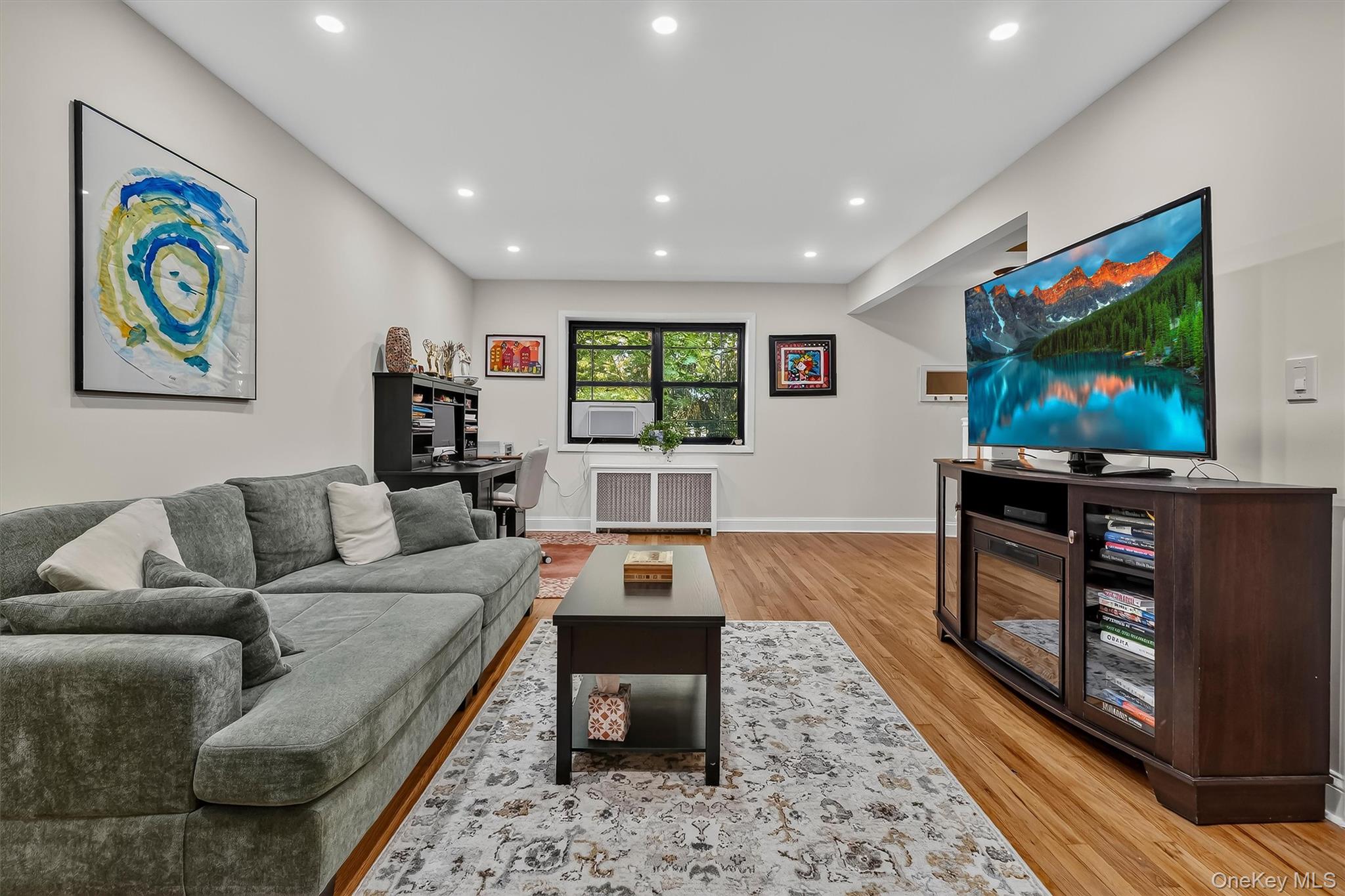 1243 California Road, Unit 2R photo 4