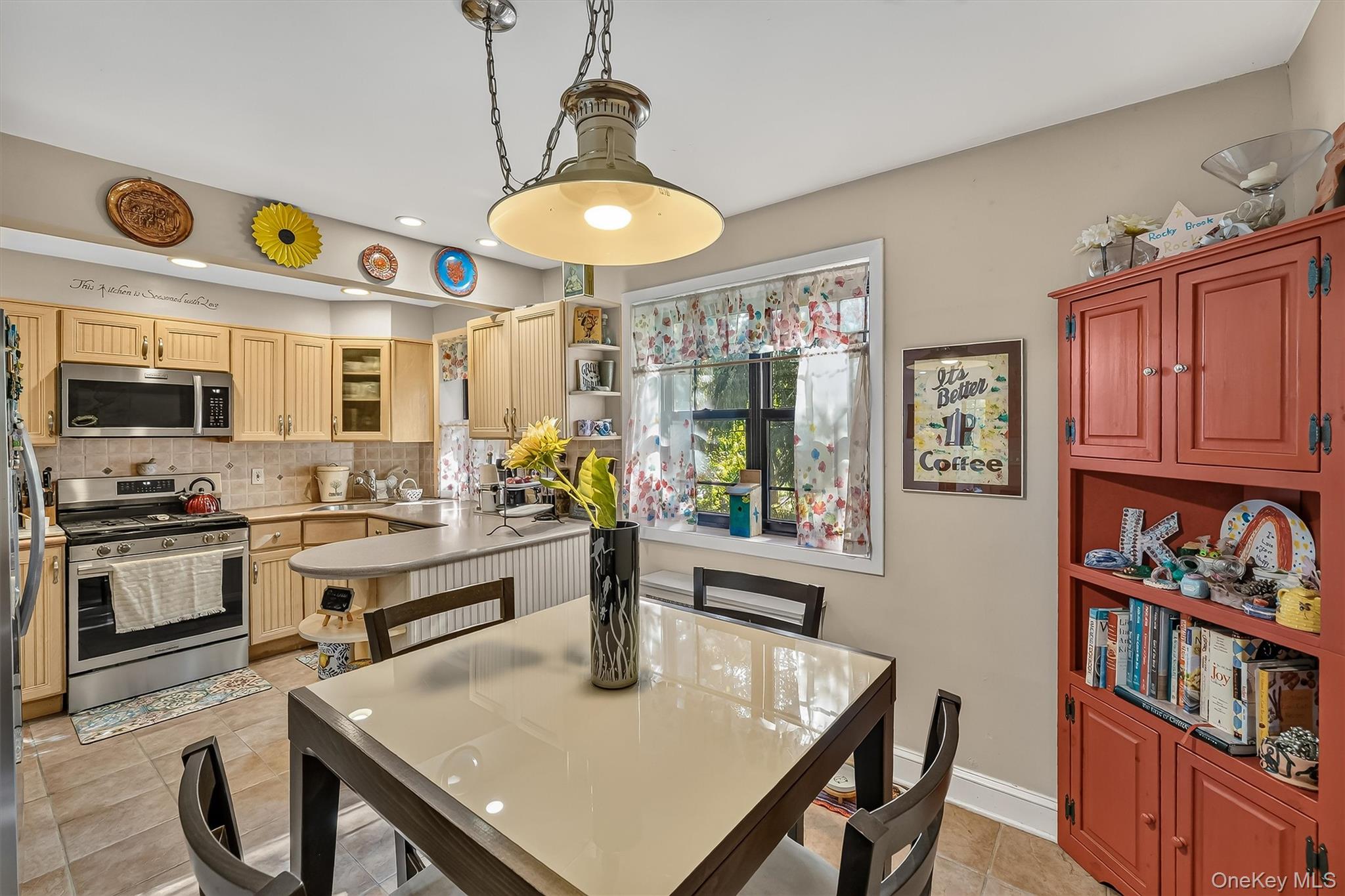 1243 California Road, Unit 2R photo 9