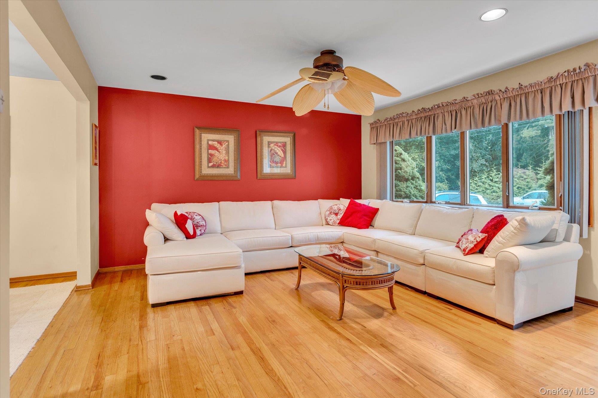 89 E 25th Street – For Sale photo 3
