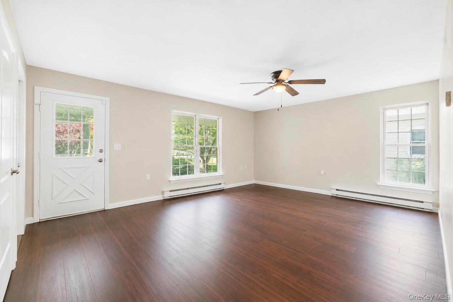 232 Belfast Lane – For Sale photo 3