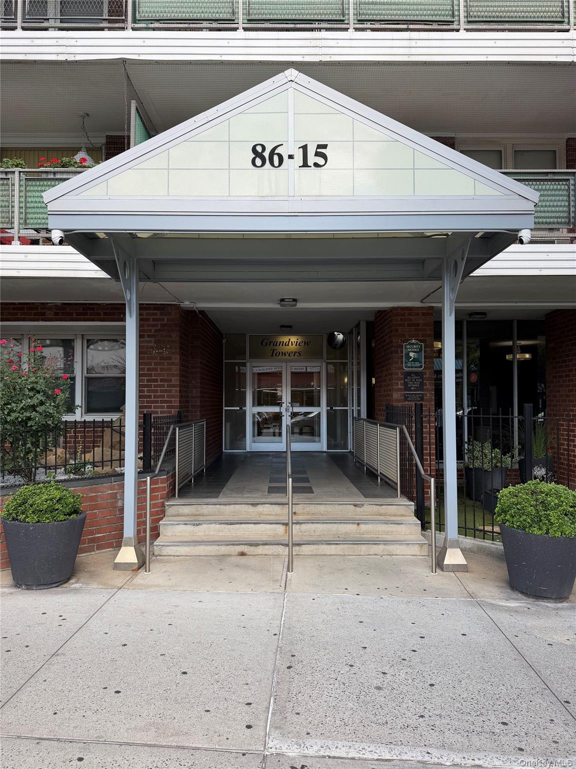 8615 Broadway, Unit 7A