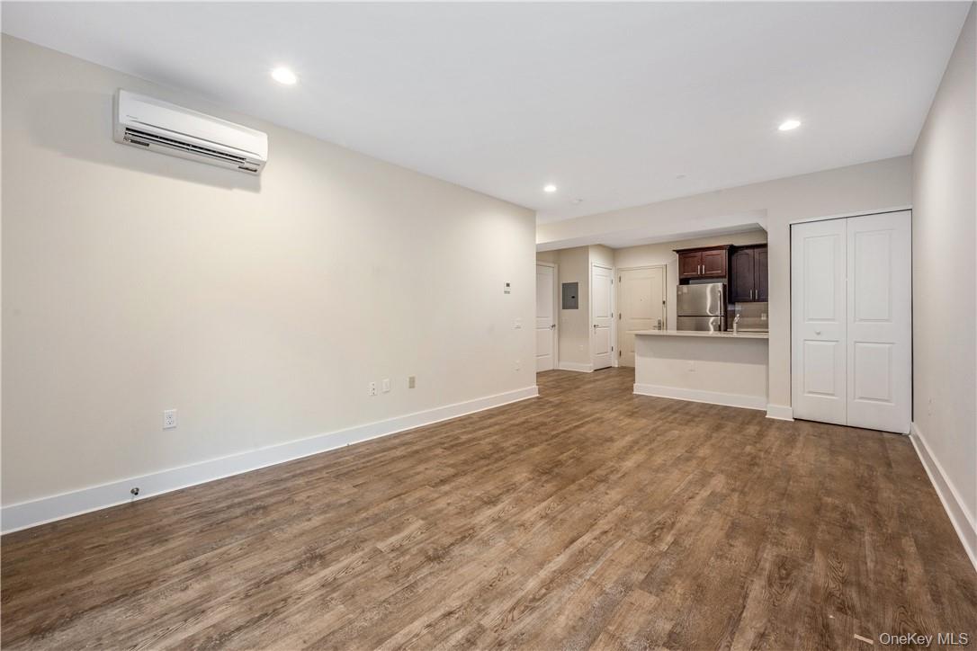 40 Jackson Avenue, Unit 3D photo 13