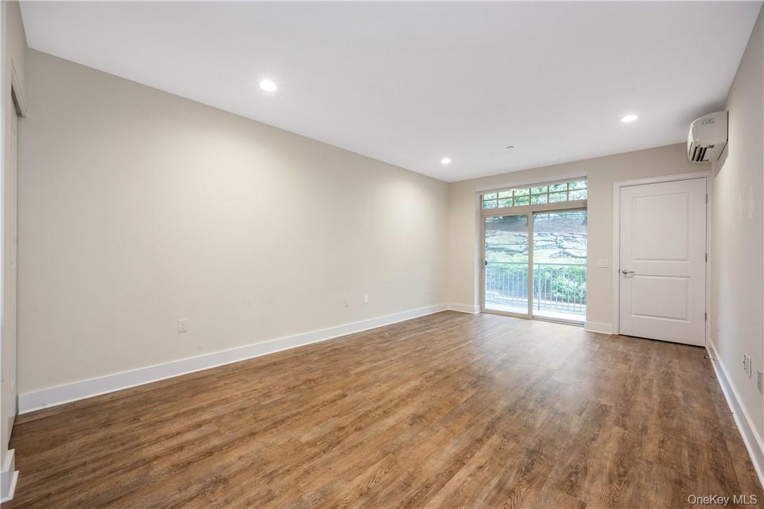 40 Jackson Avenue, Unit 3D photo 10