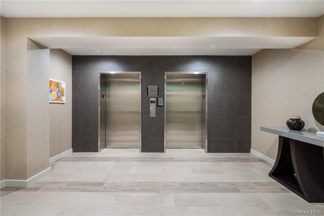 40 Jackson Avenue, Unit 3D photo 4