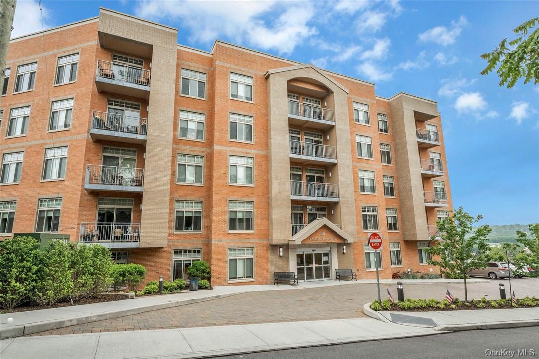 40 Jackson Avenue, Unit 3D