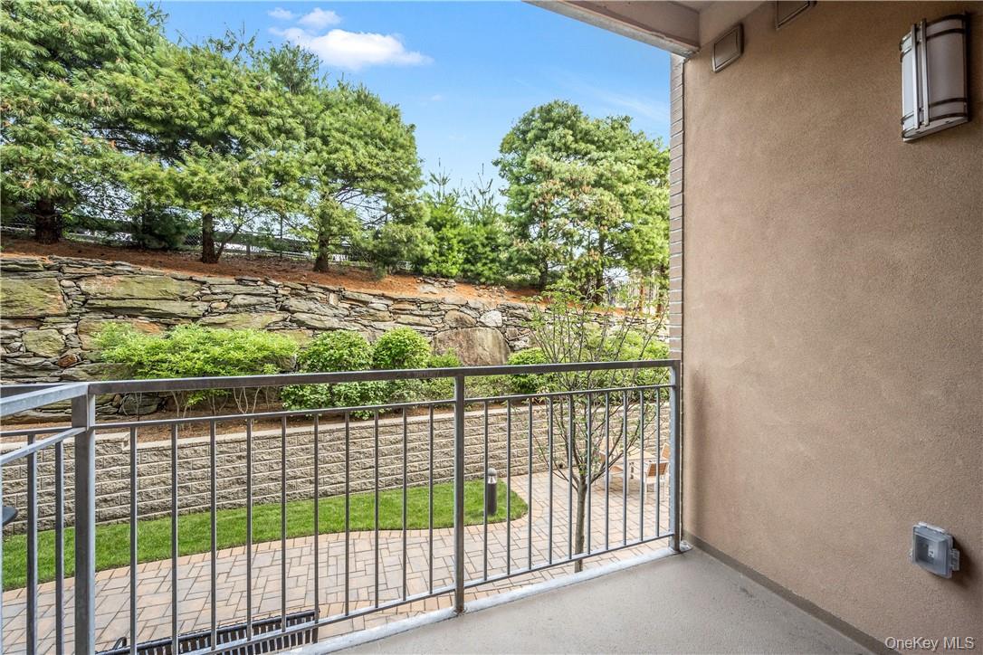 40 Jackson Avenue, Unit 3D photo 15