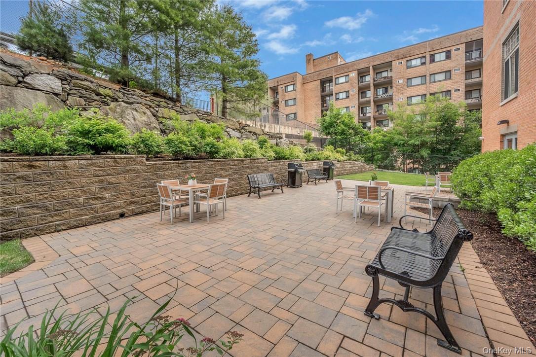 40 Jackson Avenue, Unit 3D photo 32