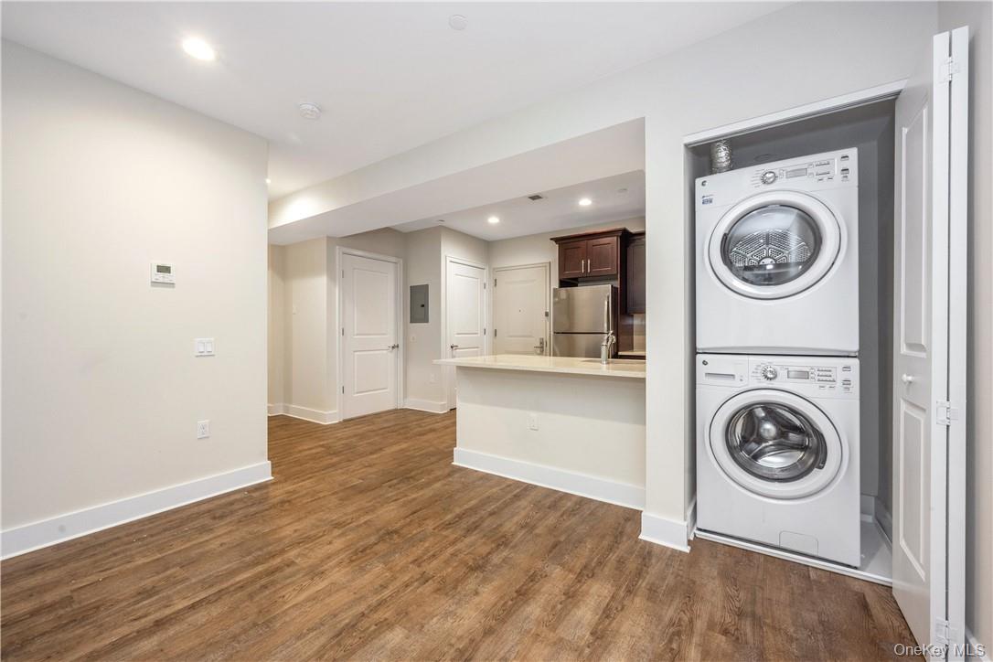 40 Jackson Avenue, Unit 3D photo 9