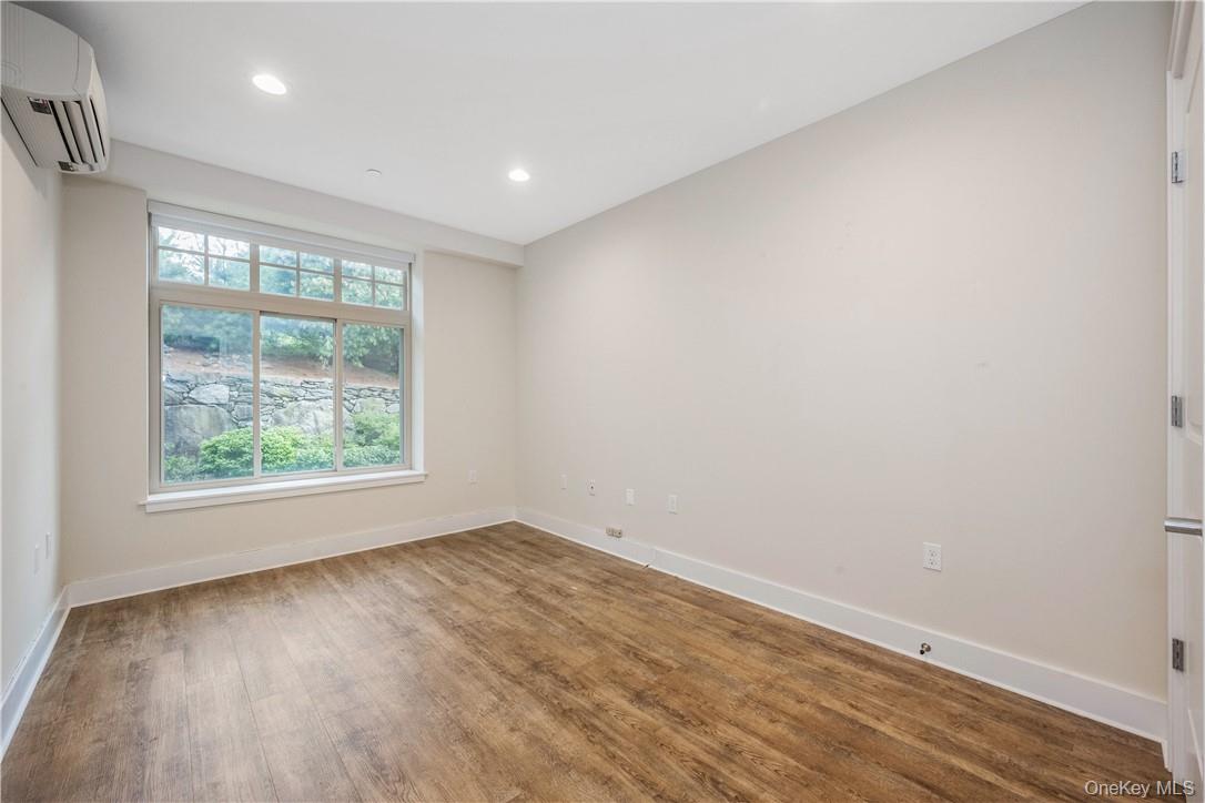 40 Jackson Avenue, Unit 3D photo 21
