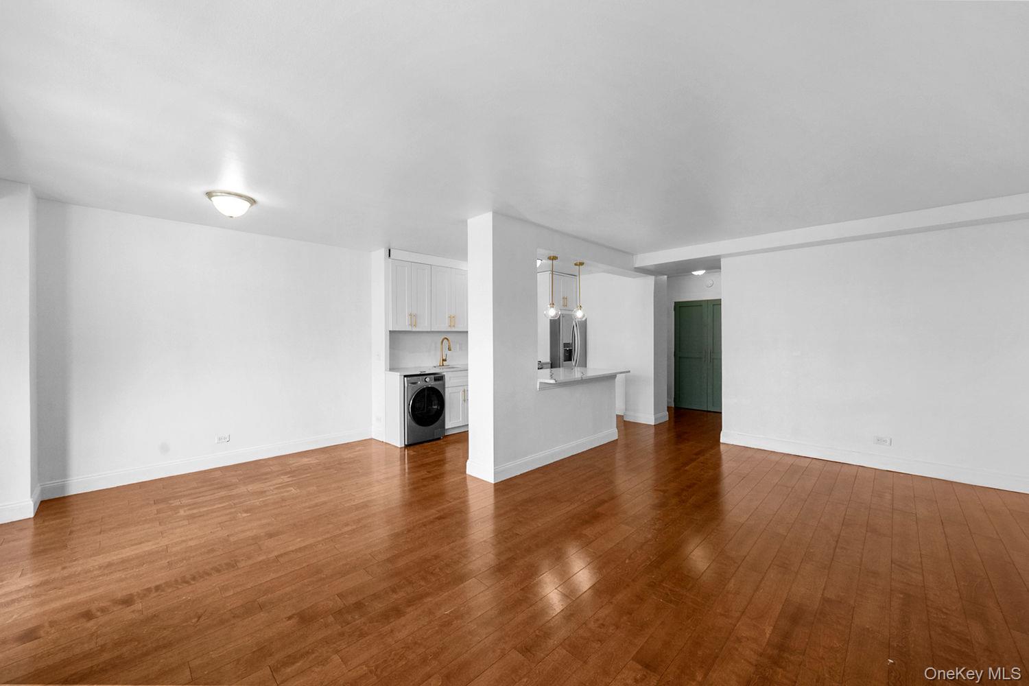 820 Boynton Avenue, Unit 11 K photo 4