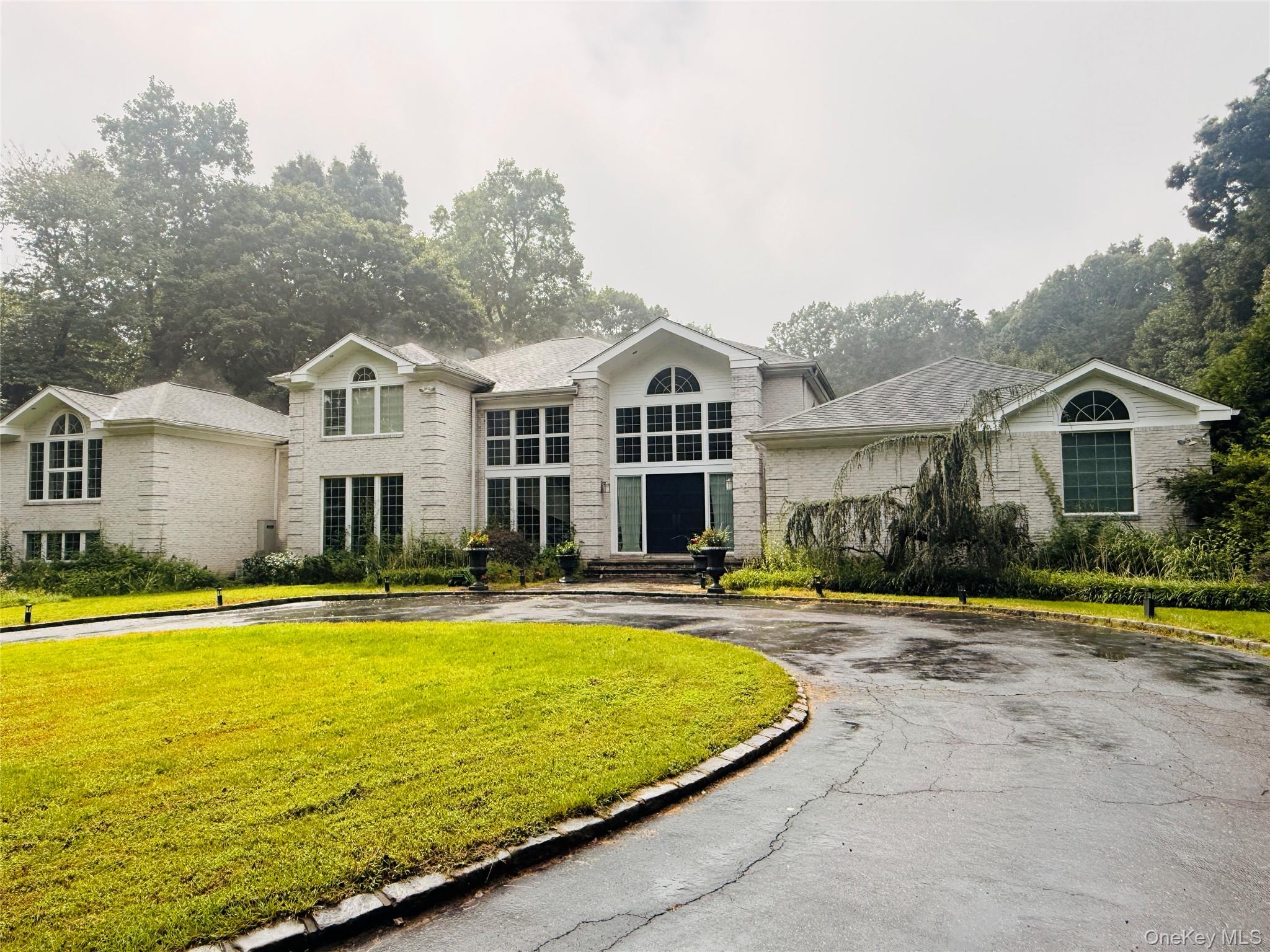 22 Evans Drive – For Sale photo 2