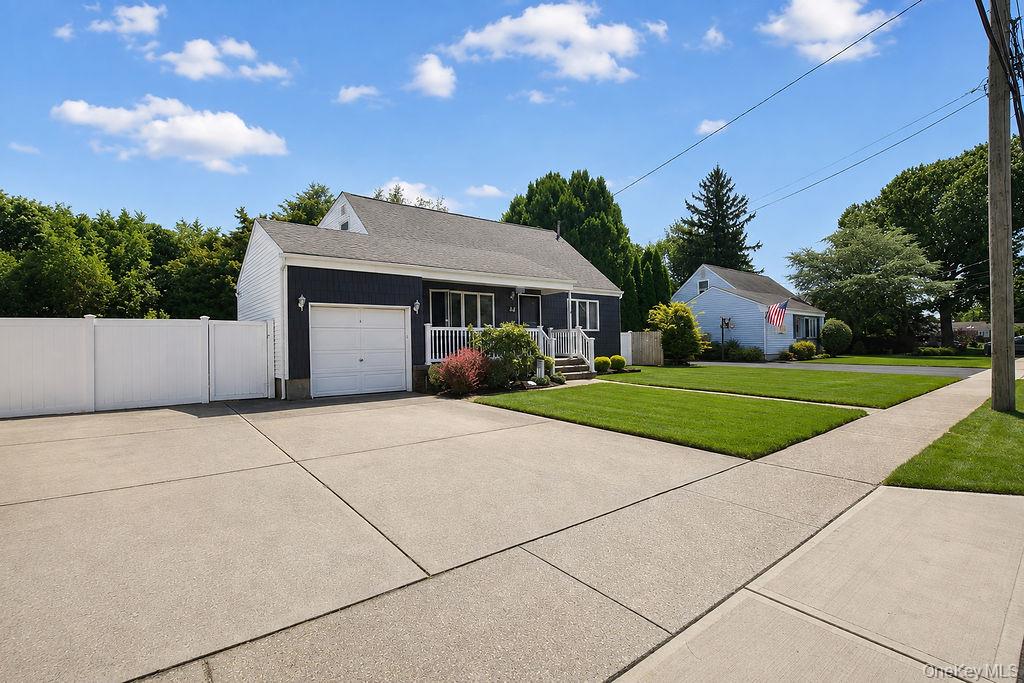 44 Sunset Avenue – For Sale photo 2