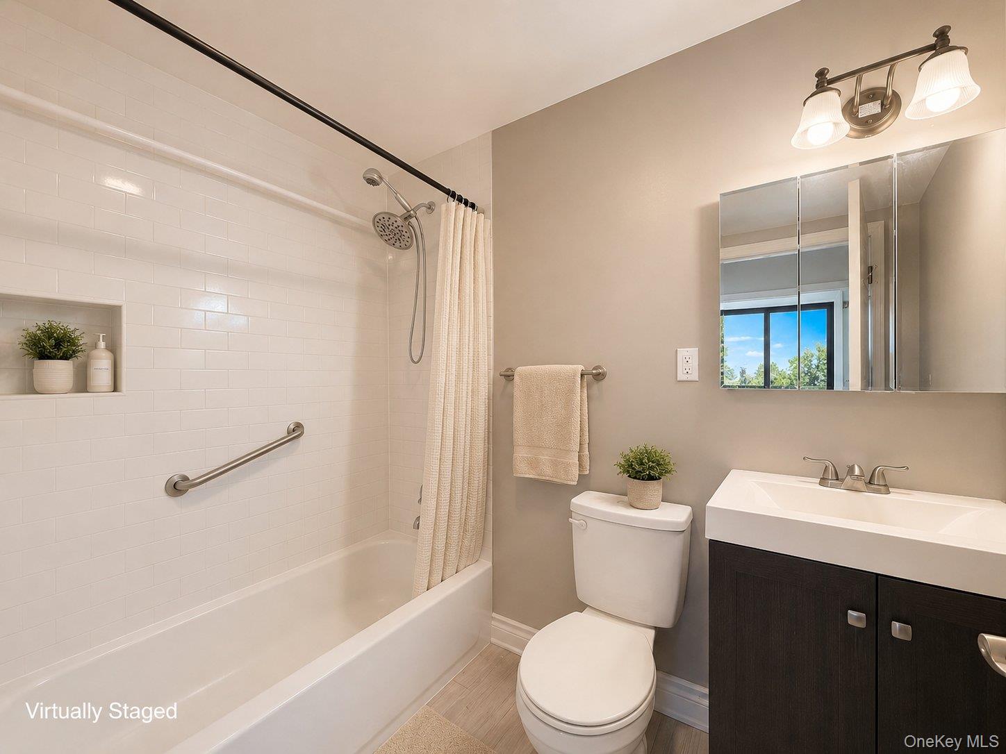135-46 Grand Central Parkway, Unit 4C photo 16