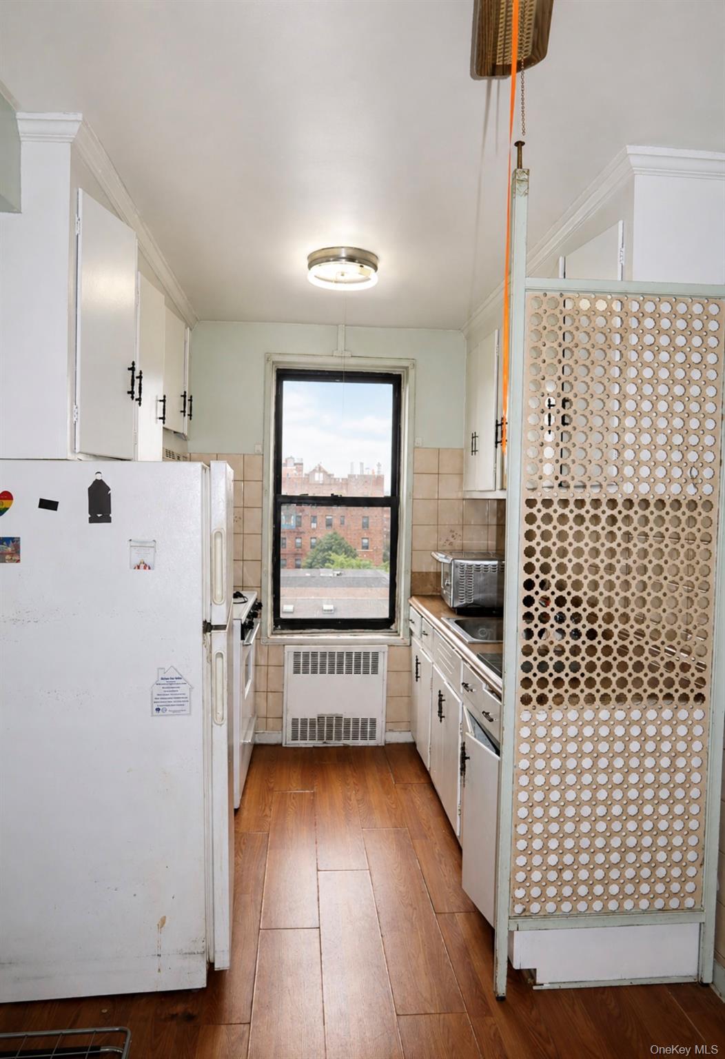 90-11 35th Ave, Unit 6R photo 5