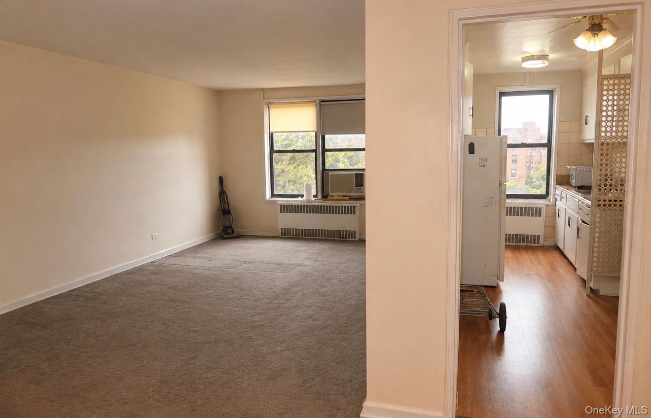 90-11 35th Ave, Unit 6R photo 4