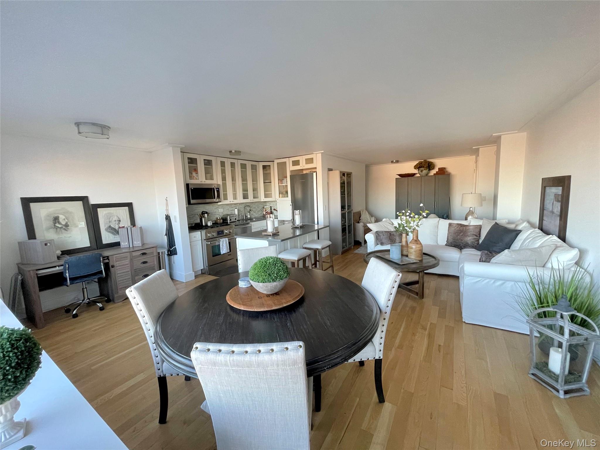 372 Central Park West, Unit 20K