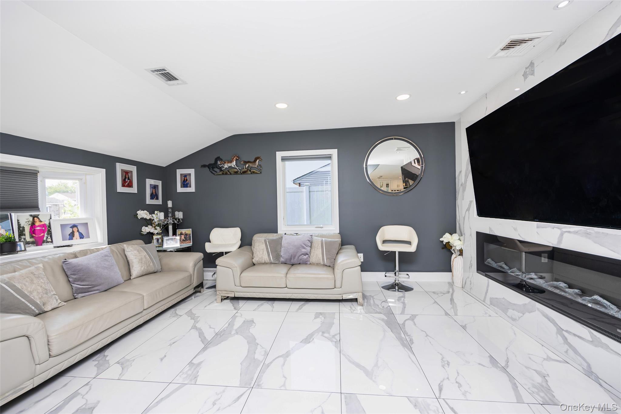 4185 Harriet Road – For Sale photo 4