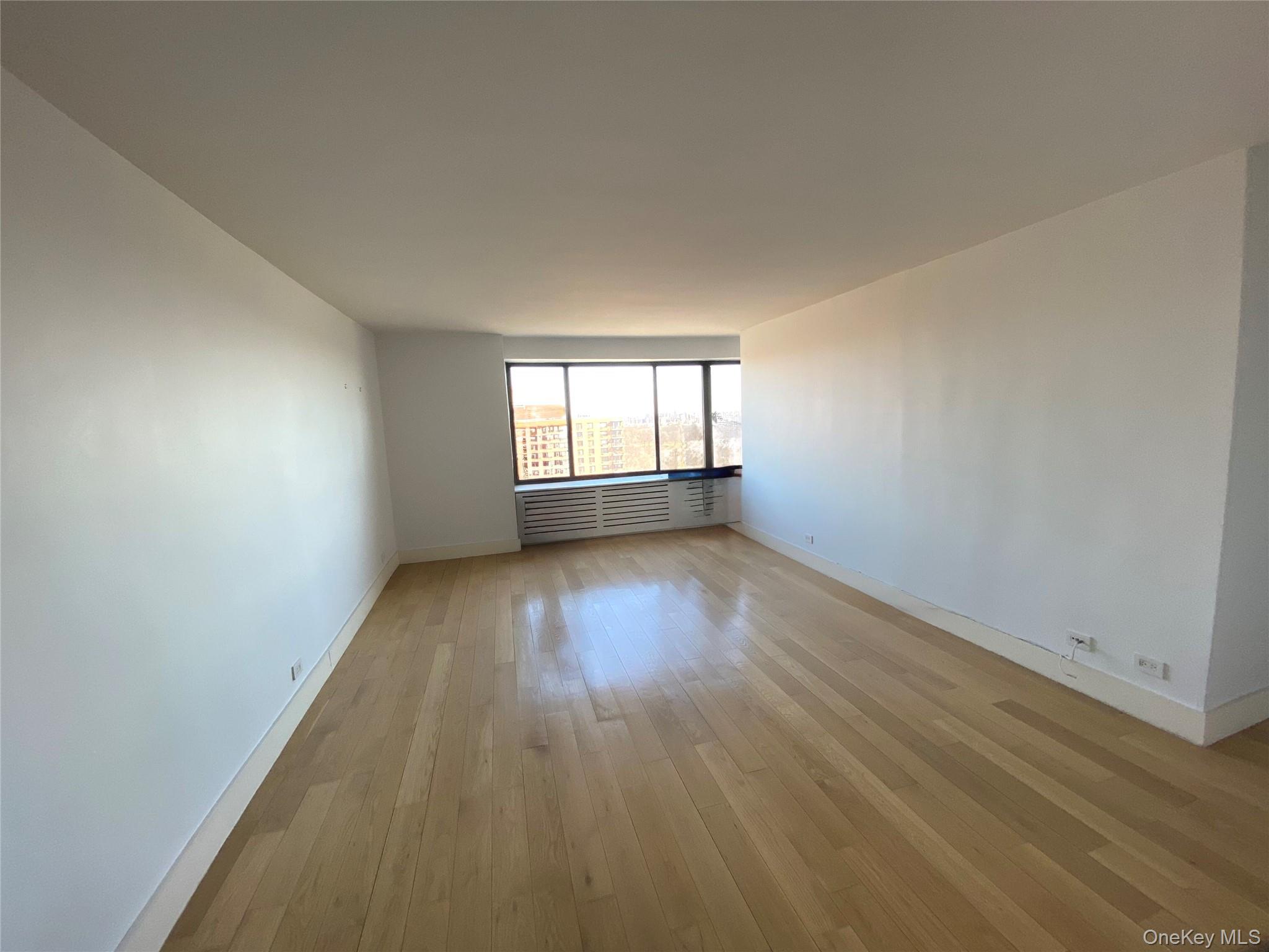 372 Central Park West, Unit 20L
