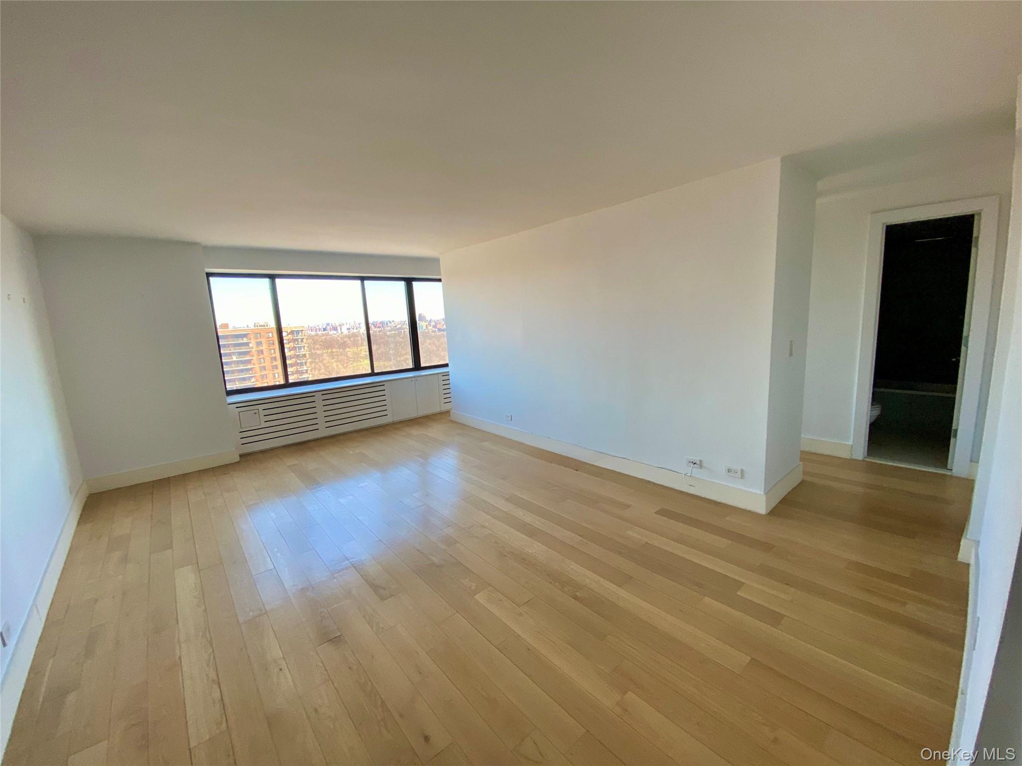 372 Central Park West, Unit 20L photo 2
