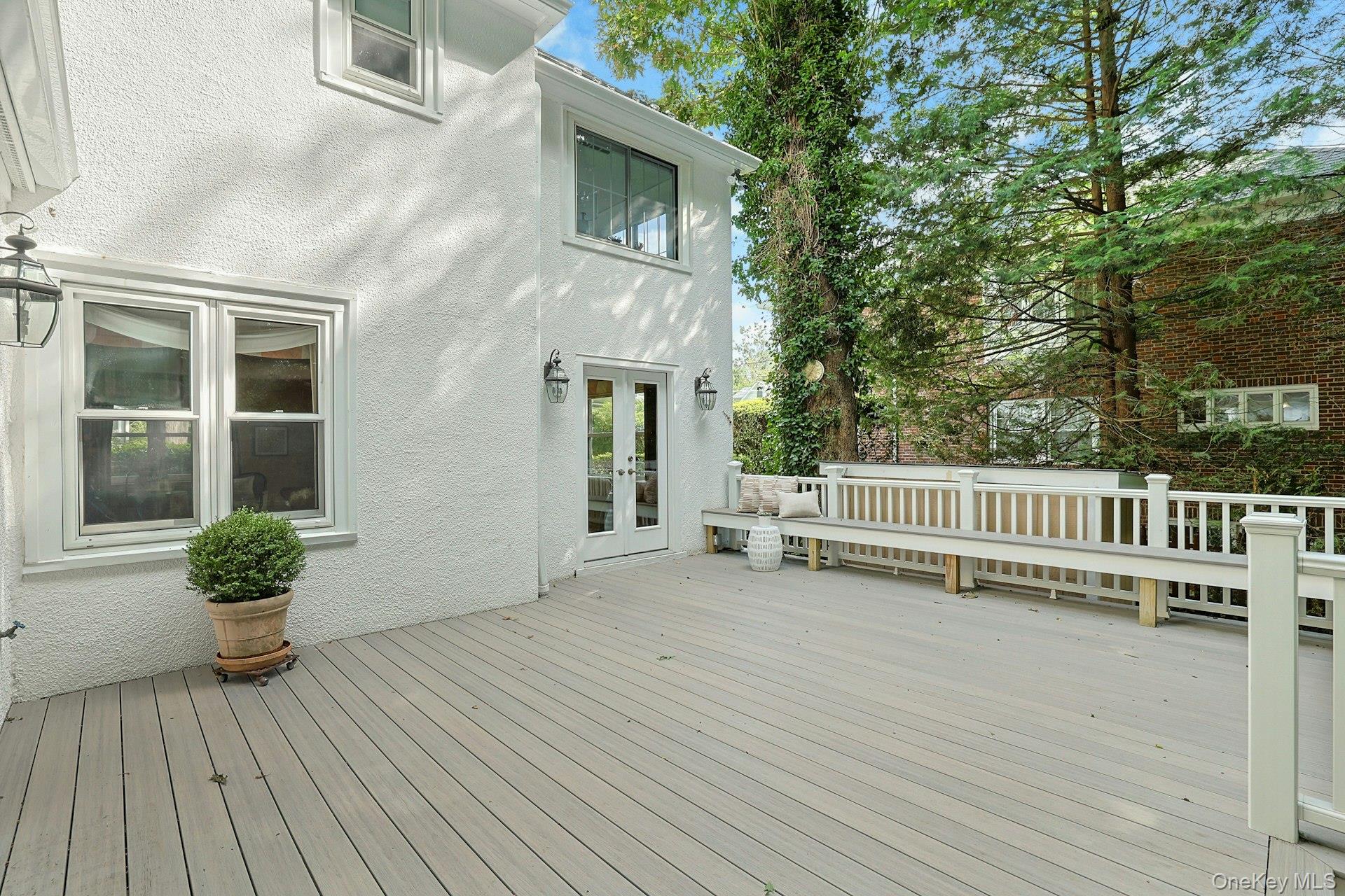 17 Elm Road – For Sale photo 35