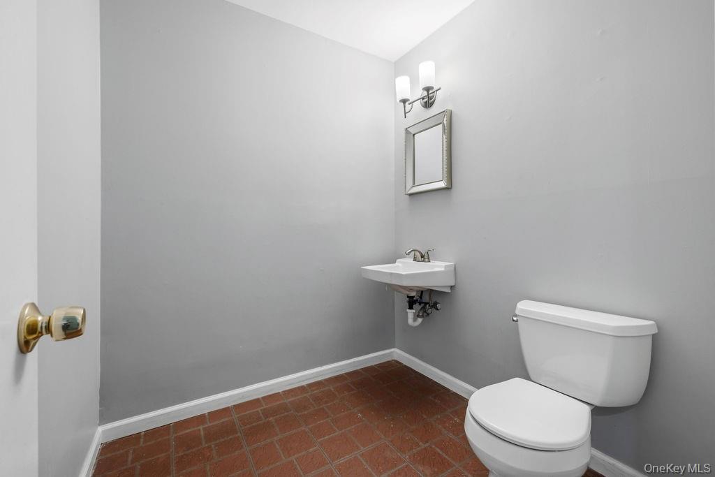 44 Palisades Court – For Rent photo 26
