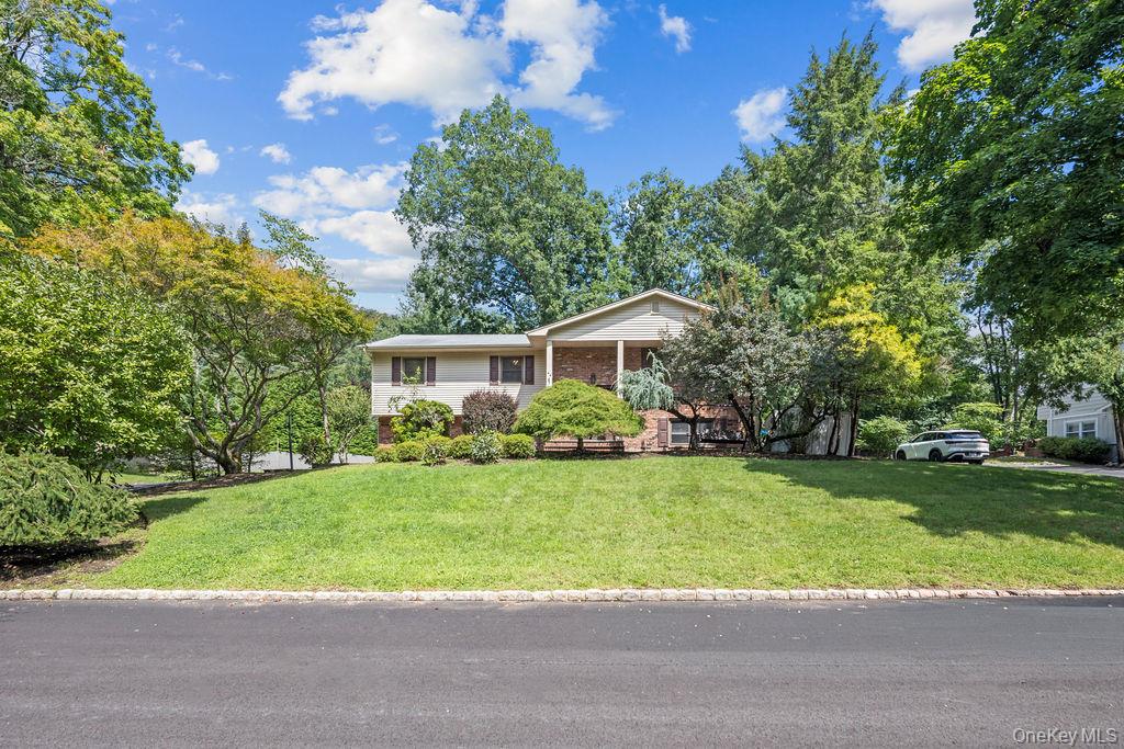 44 Palisades Court – For Rent photo 2