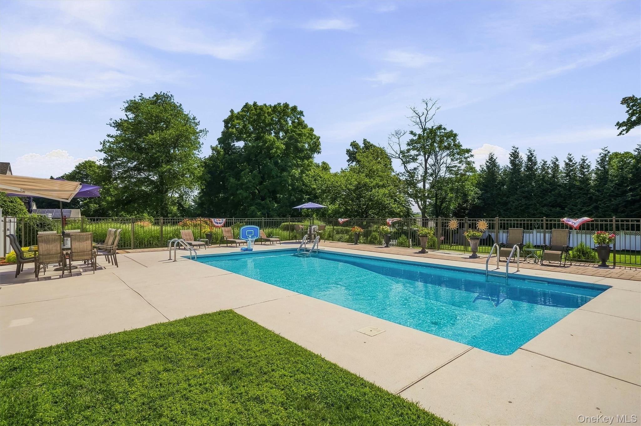 53 Greenwood Lane – For Sale photo 43