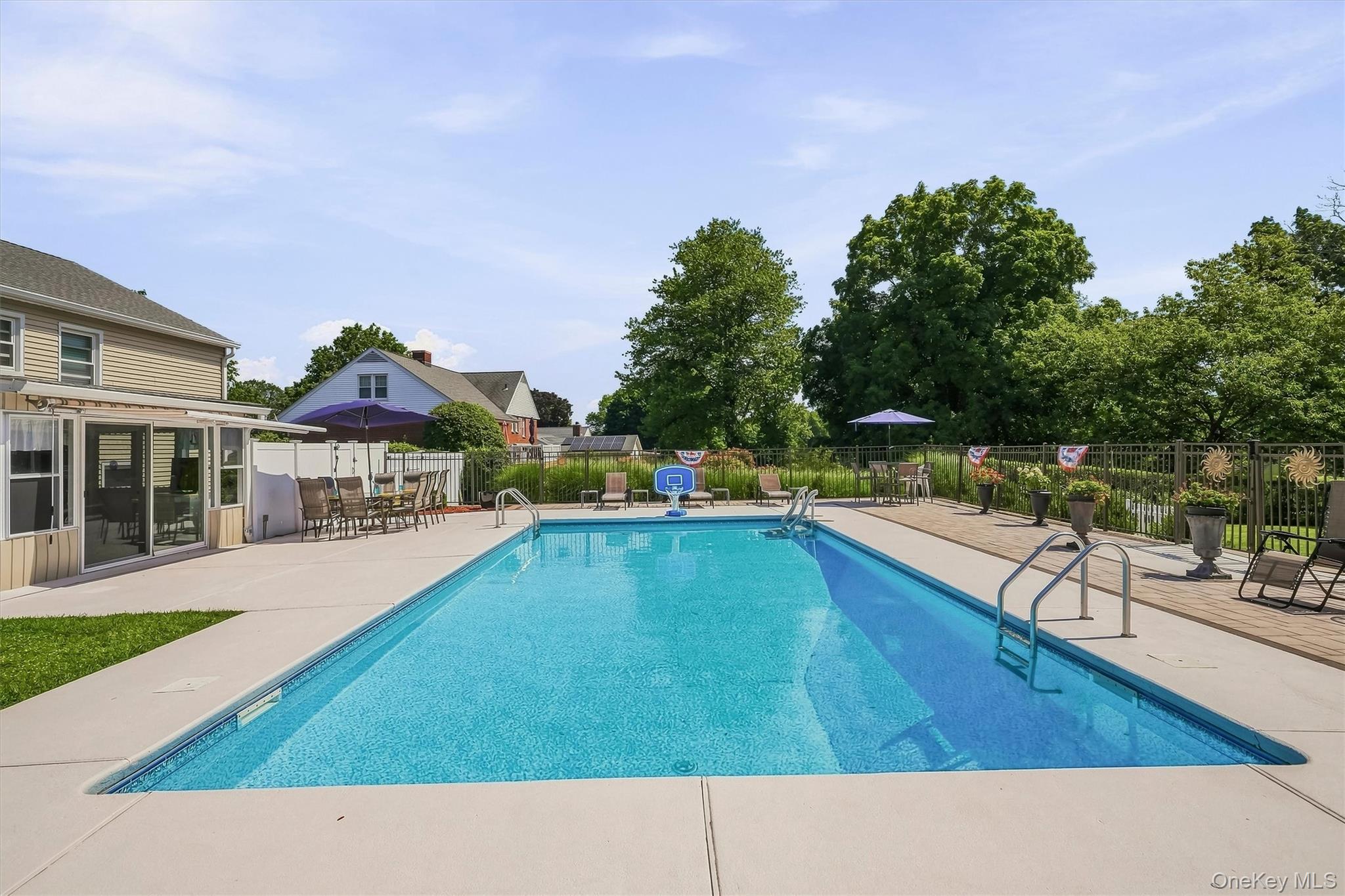 53 Greenwood Lane – For Sale photo 44