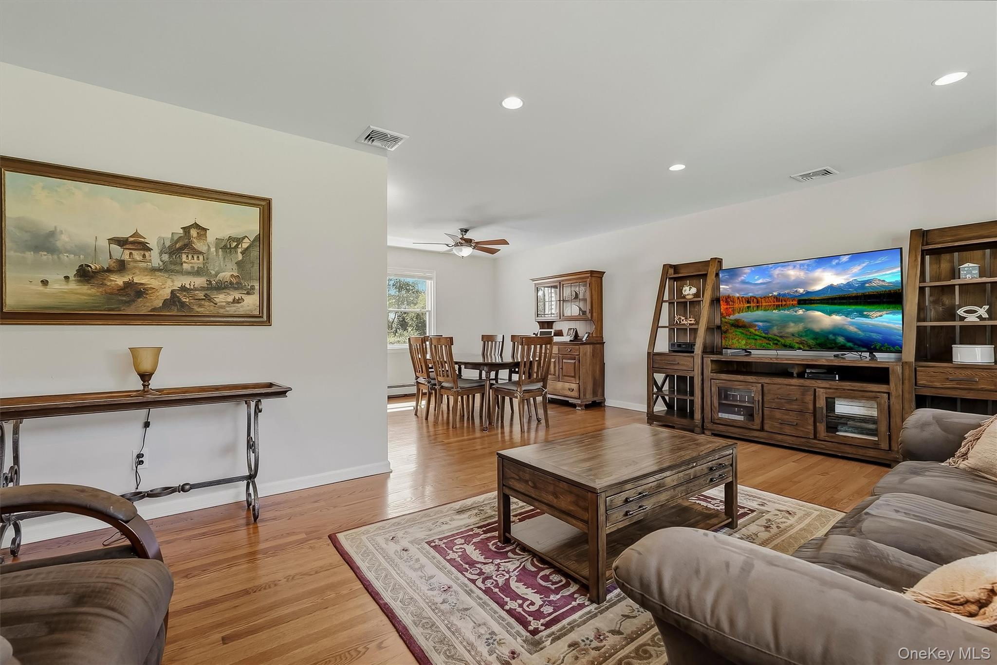 53 Greenwood Lane – For Sale photo 4