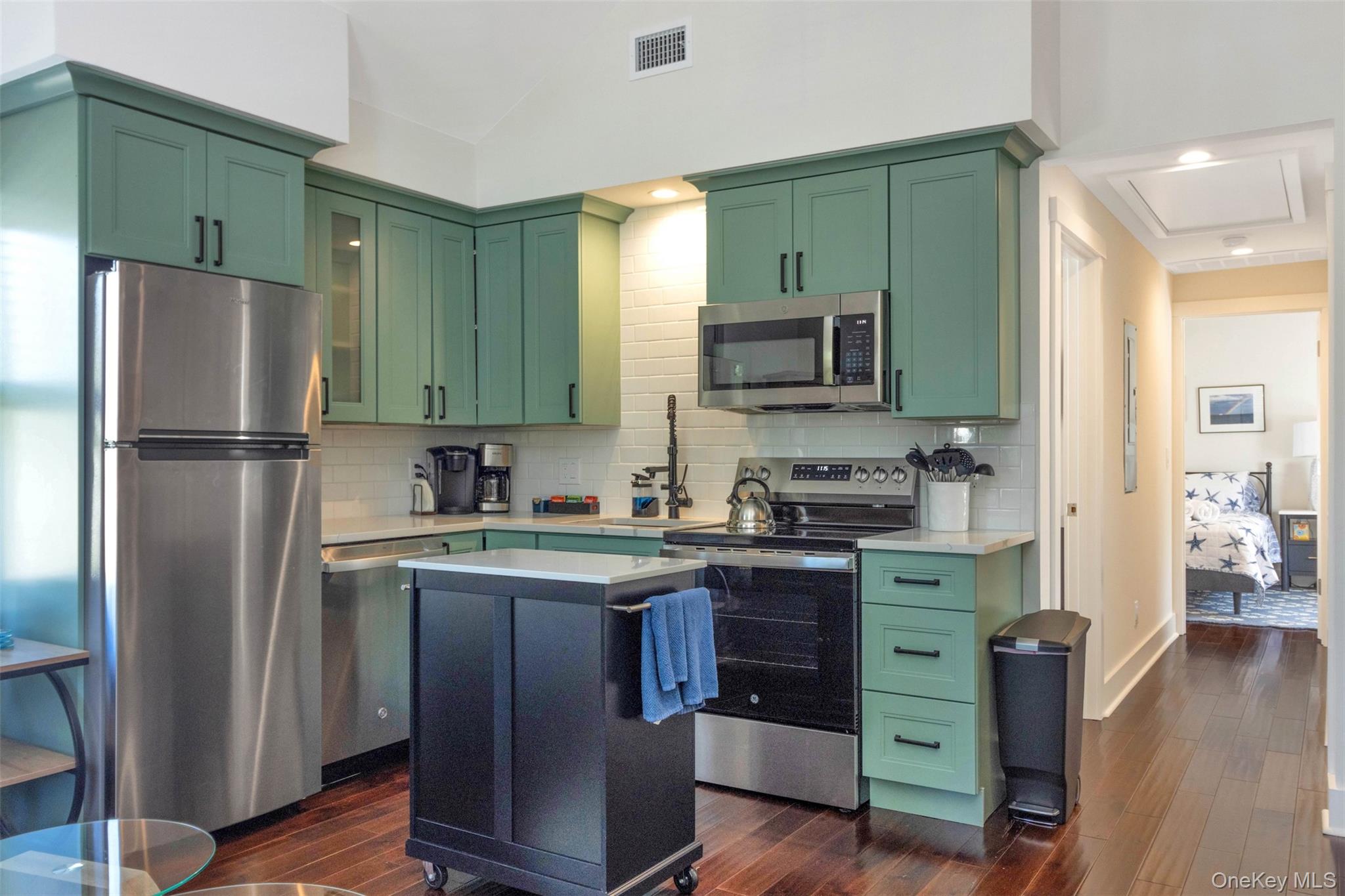 430 1st Street – For Sale photo 8