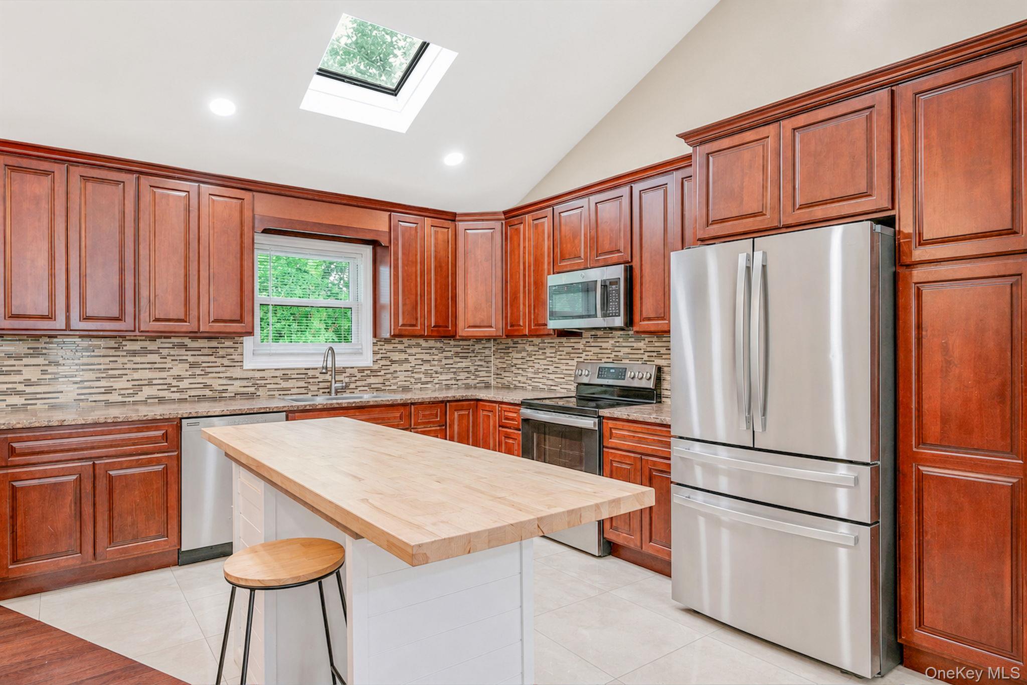 4 Witmer Court – For Sale photo 2