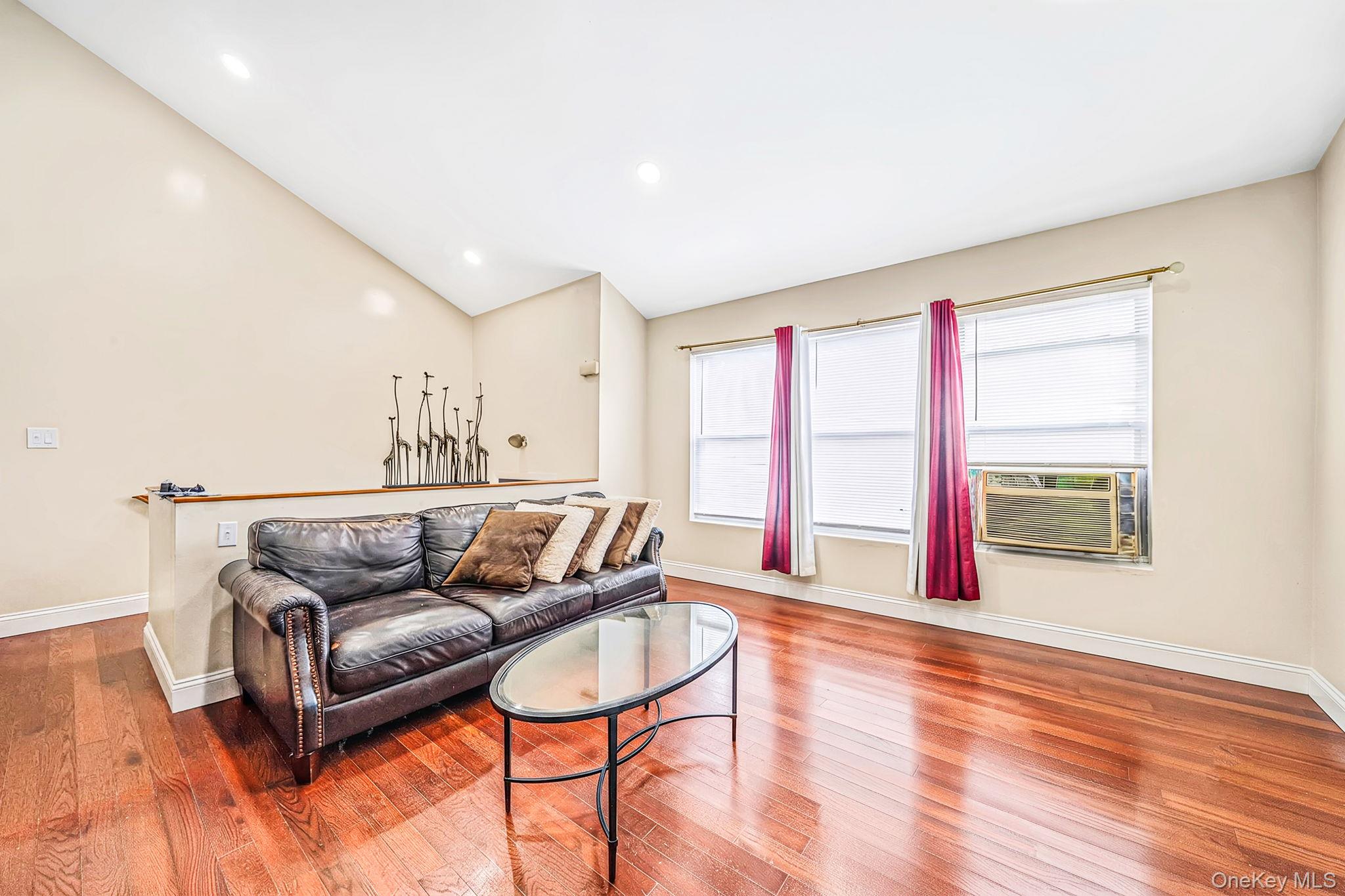 4 Witmer Court – For Sale photo 6