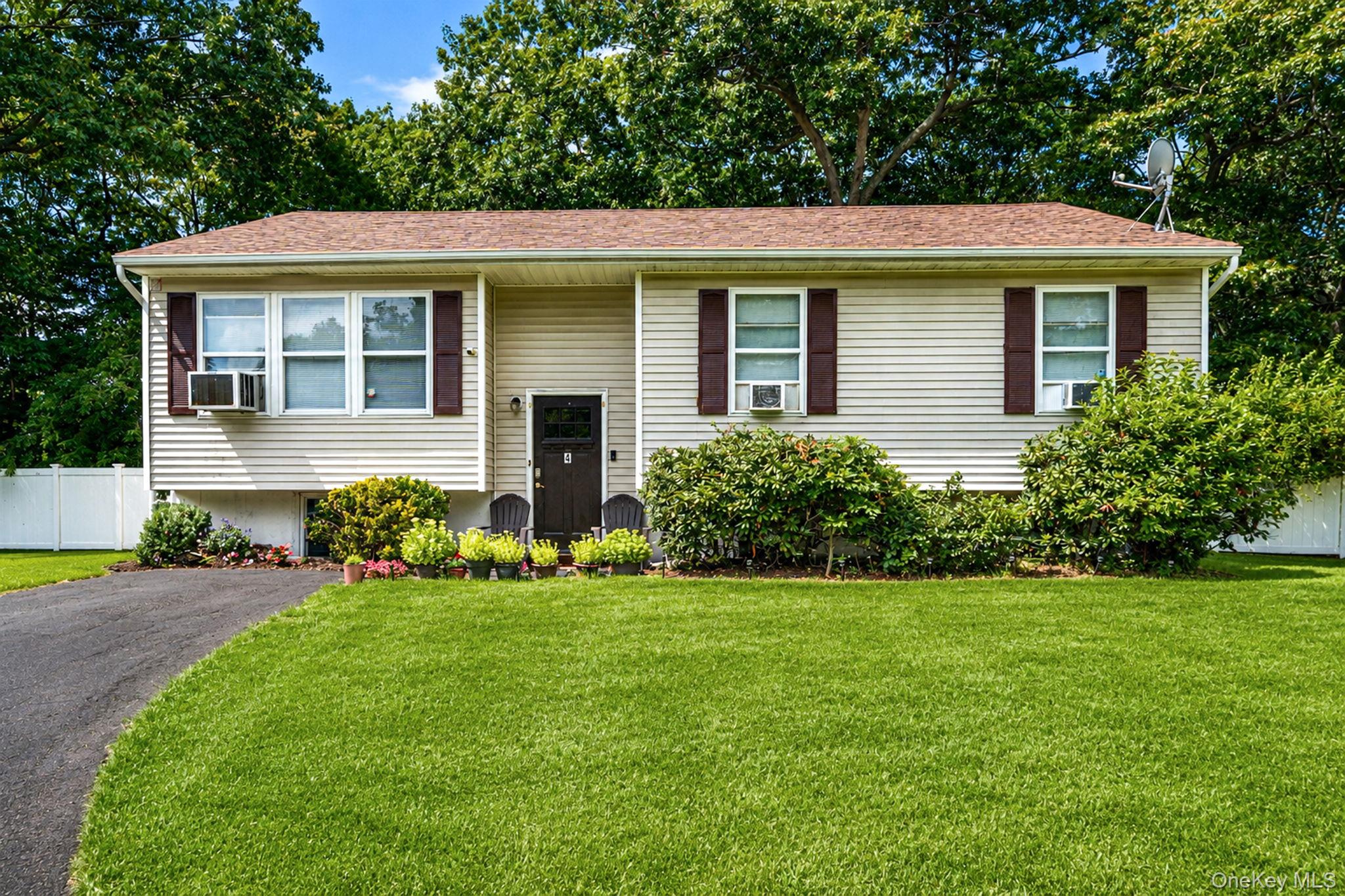 4 Witmer Court – For Sale