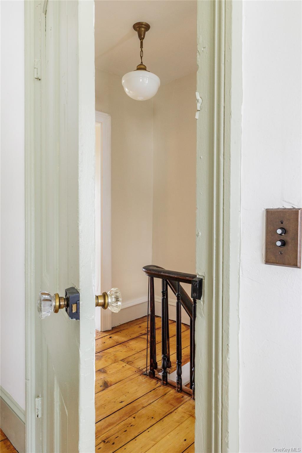 225 Robinson Street – For Sale photo 24