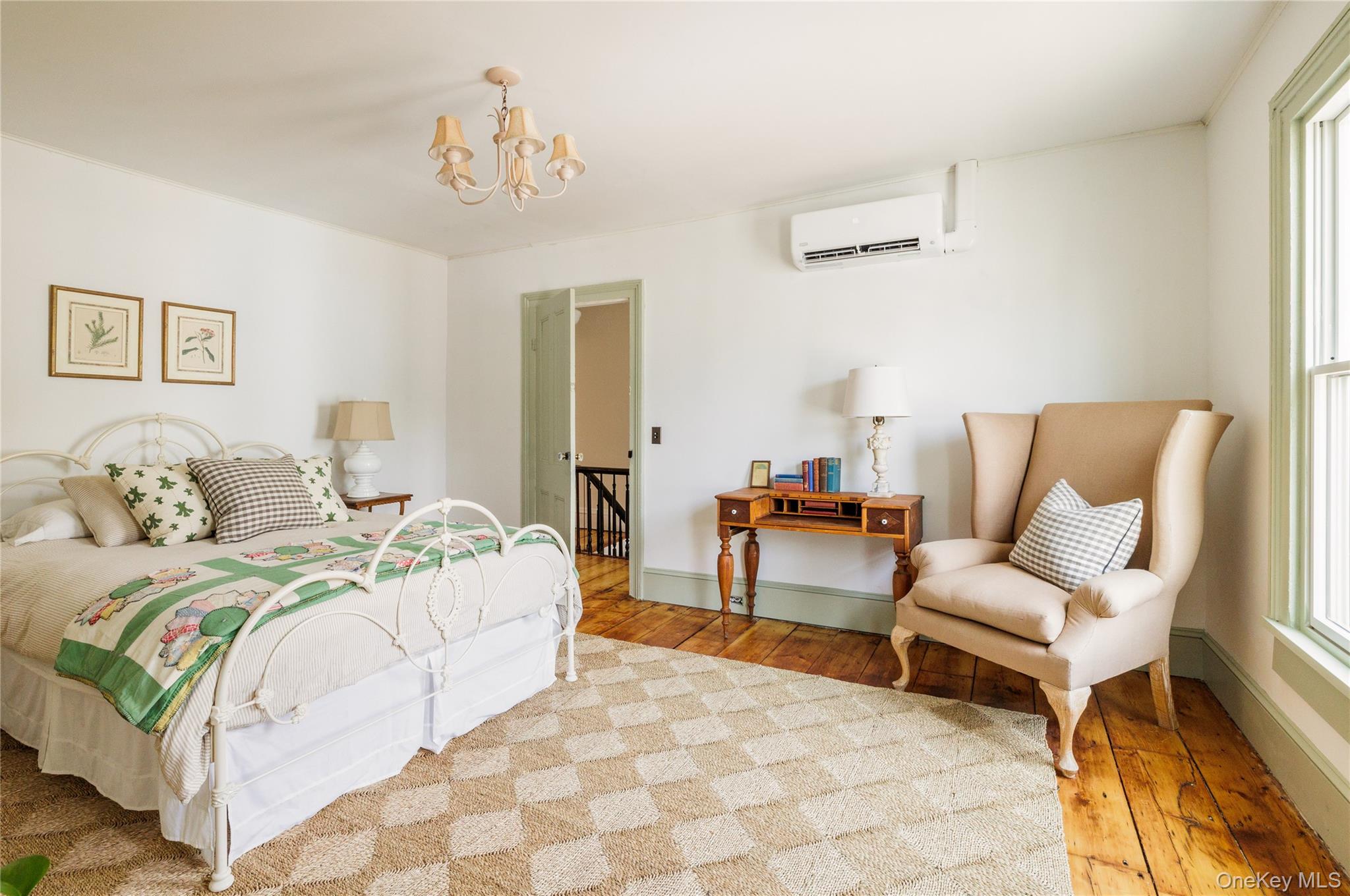 225 Robinson Street – For Sale photo 23