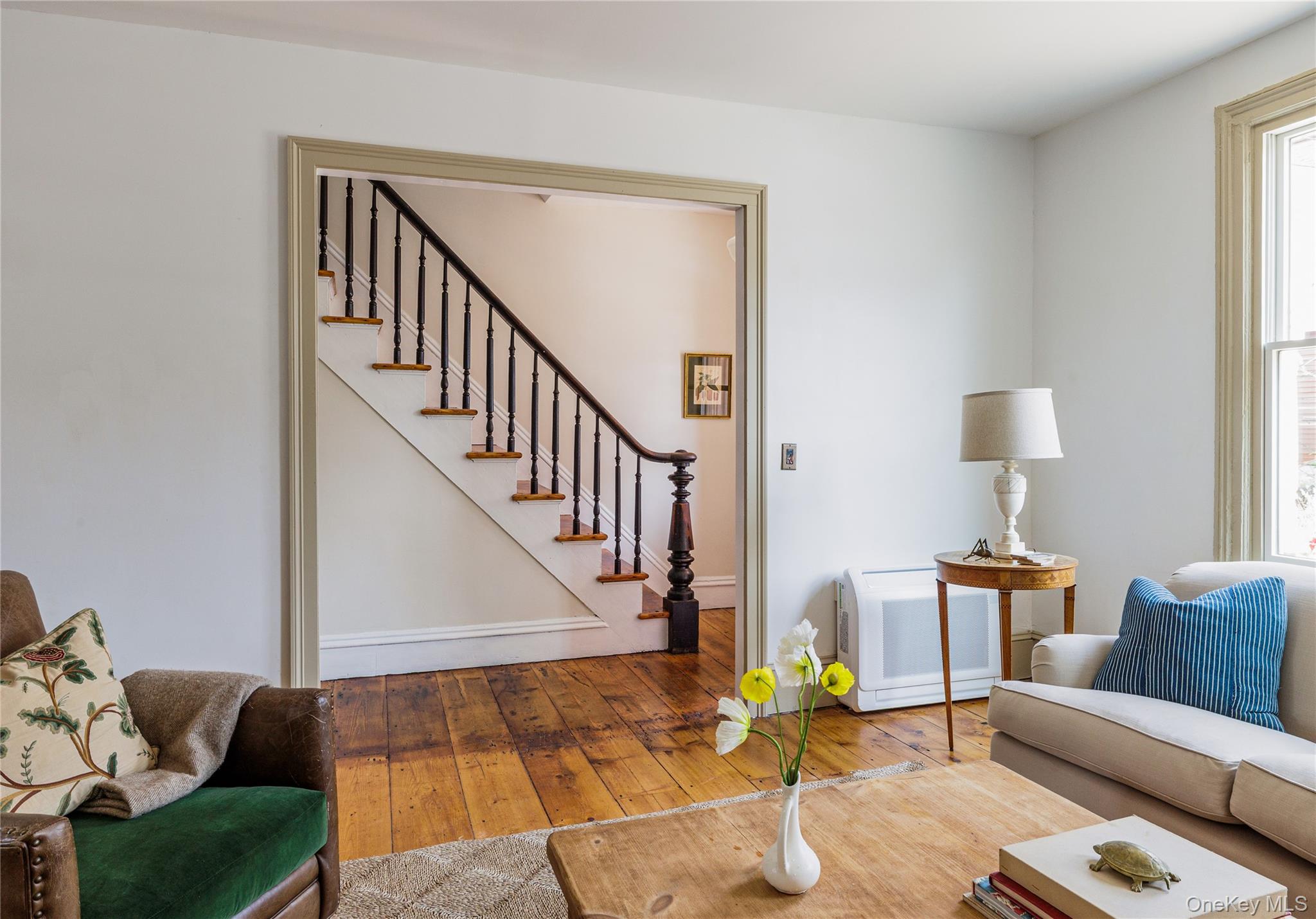 225 Robinson Street – For Sale photo 17