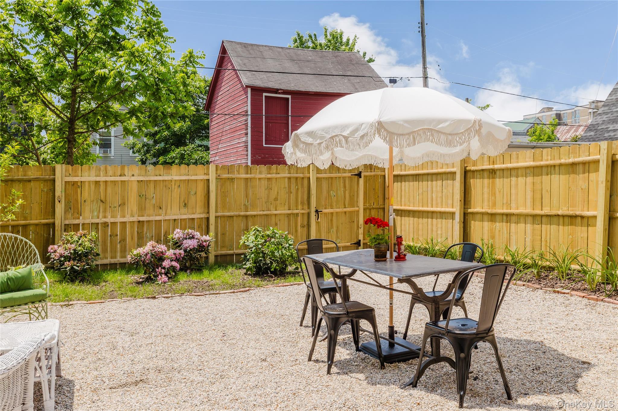 225 Robinson Street – For Sale photo 46