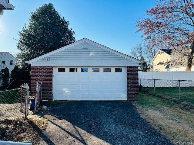 7 Beatrice Avenue – For Rent photo 14