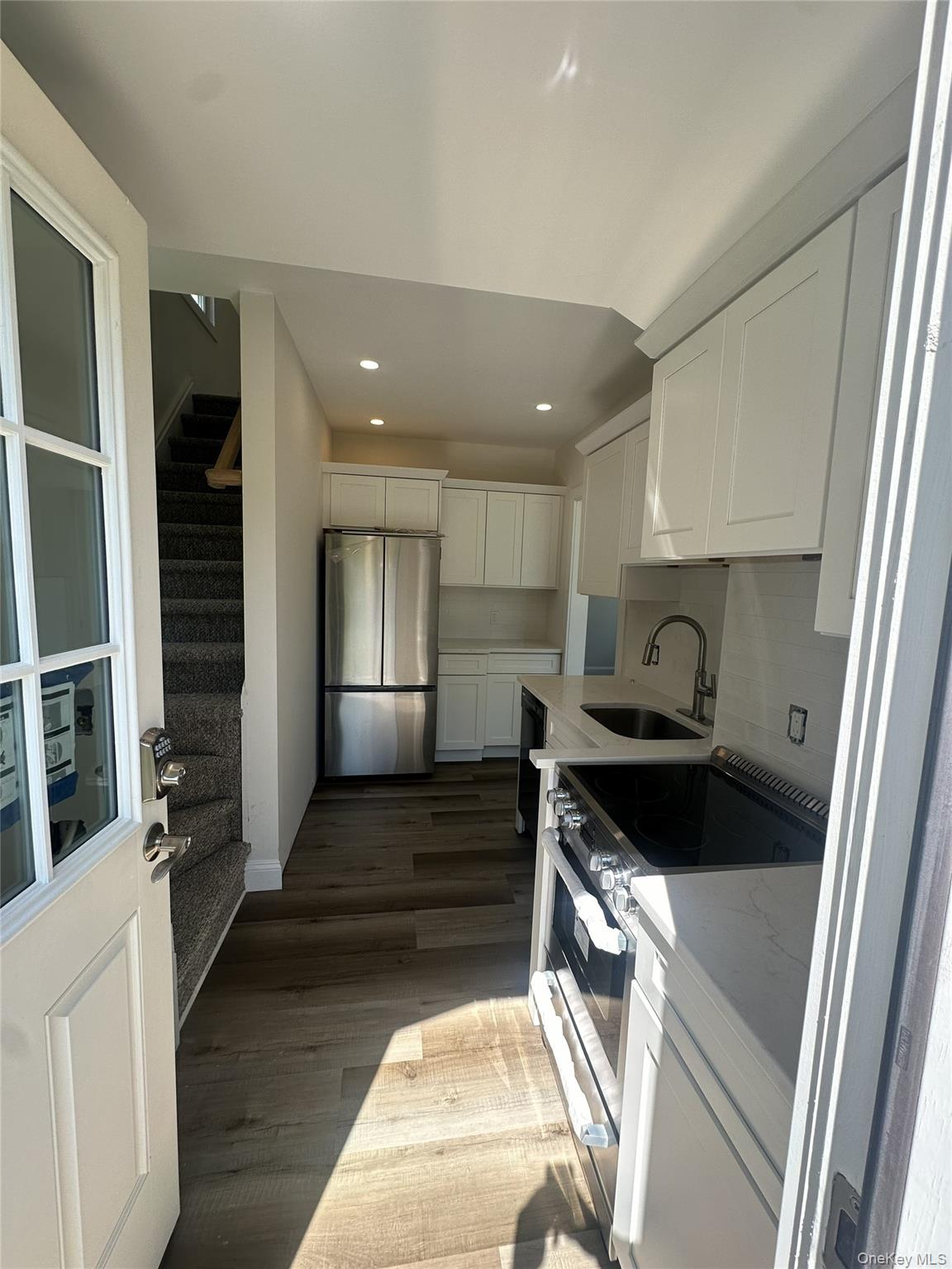 98 Kohr Road – For Rent photo 2